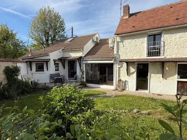 Maison en pierre entretenue et cosy