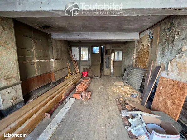 Maison 2 pièces 195 m²