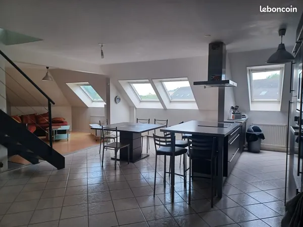 Chambre meublée balcon T5 La Poterie coloc à 4