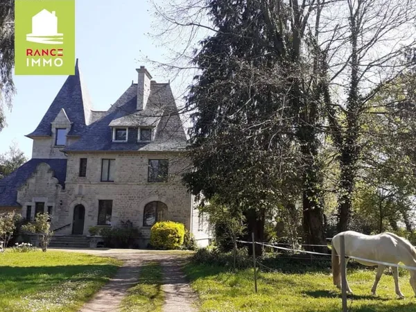 Demeure 11 pièces 325 m²