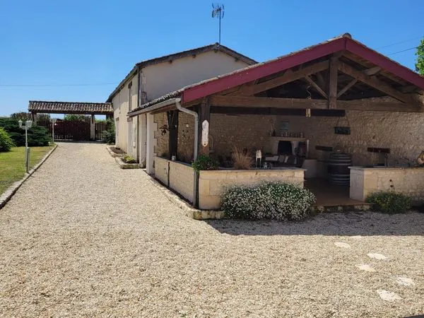 Maison au calme sud Charente Maritime