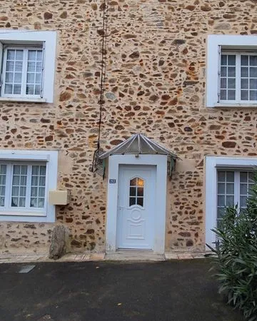 Loue maison mitoyenne