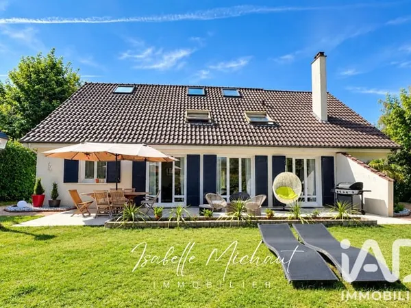 Maison 8 pièces 200 m²