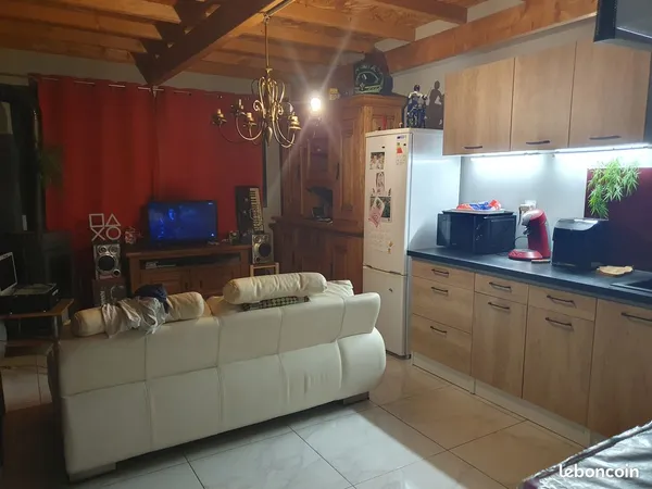 Apparemment à loué pour la venue du pape