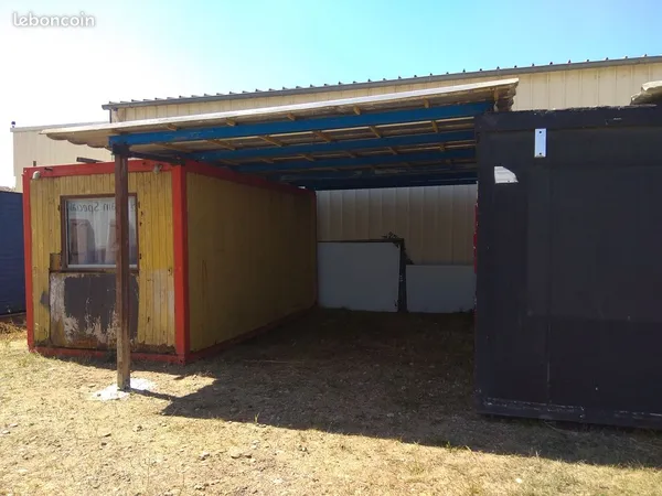 Emplacement sous abris