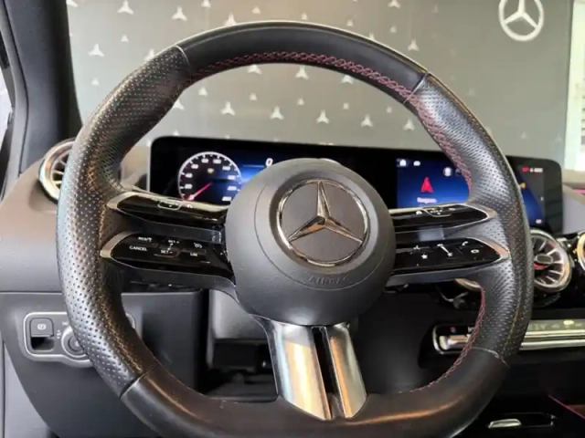 Mercedes Classe B 200 d amg line — photo 35