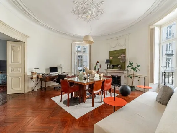 Exceptionnel appartement de caractère au coeur du centre !