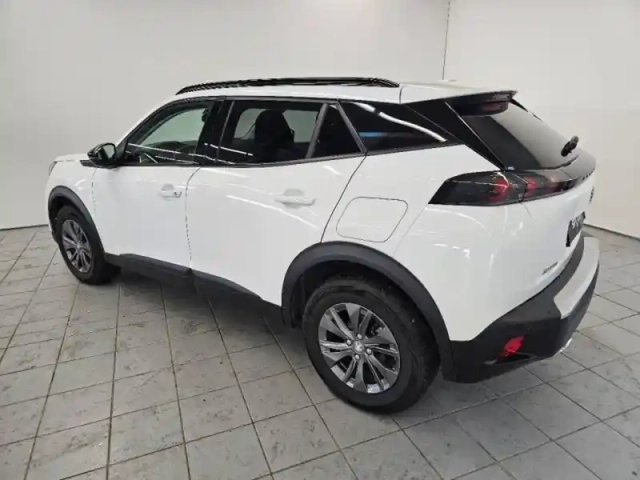 Peugeot 2008 1.2 puretech 130ch s&amp;s style eat8 — photo 7