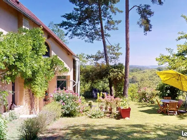 Maison 10 pièces 180 m²