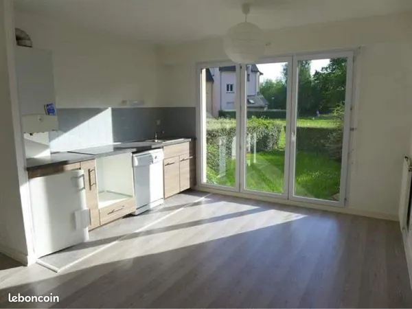 Studio 30 m2 + jardin + cave + parking privatif