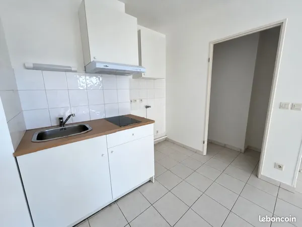 Appartement T2 45m2 700 CC