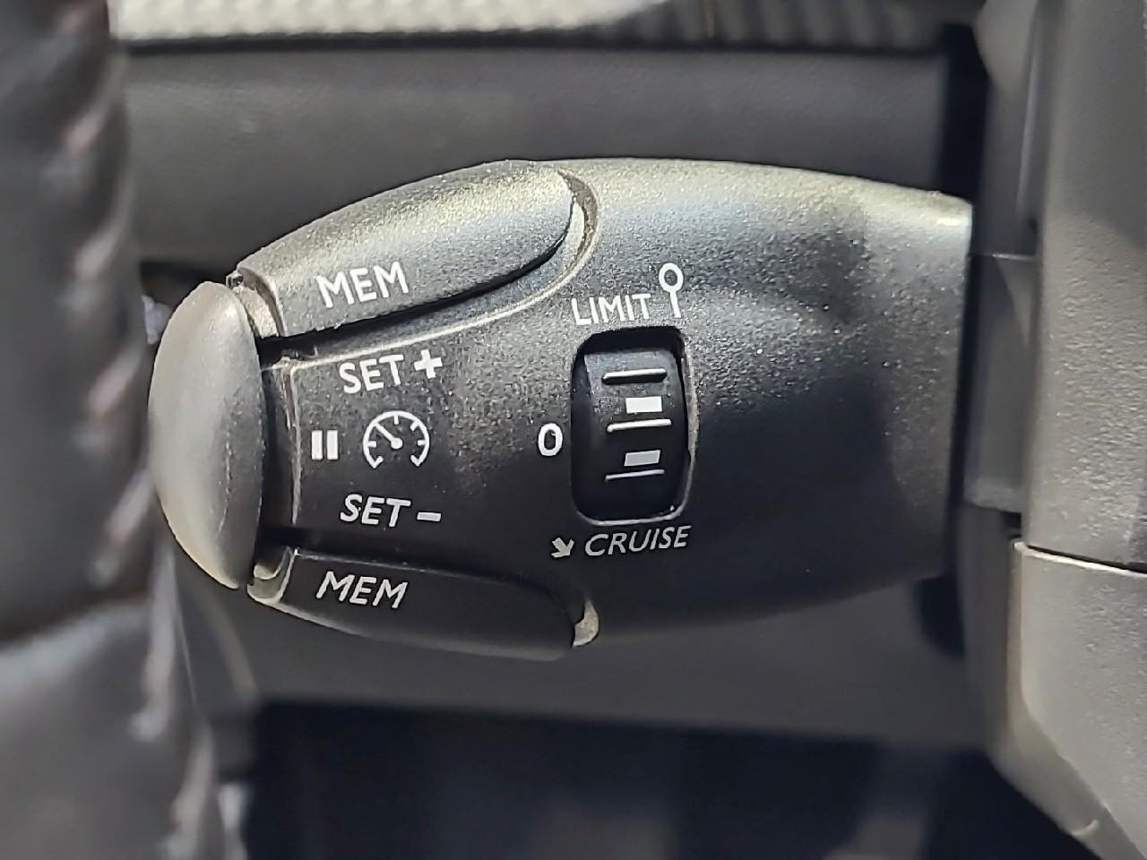 Peugeot 208 puretech 75 s&s bvm5 active pack — photo 23