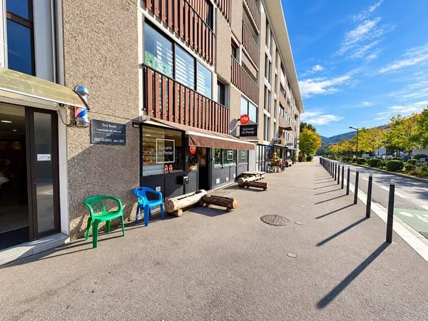 Local commercial 104 m²