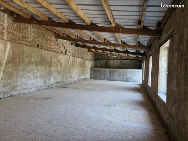 Local d'activité 440 m²