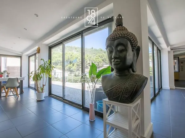 Maison 7 pièces 180 m²