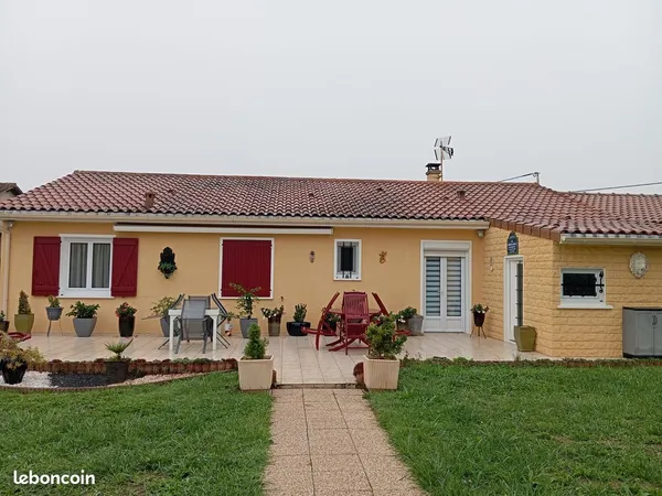 Maison plein pied sur un terrain de 1860m2