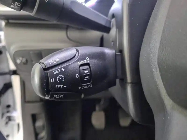 Citroën C3 bluehdi 100 s&amp;s bvm6 — photo 25