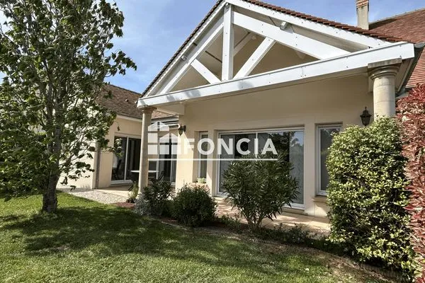 Maison 6 pièces 192 m²