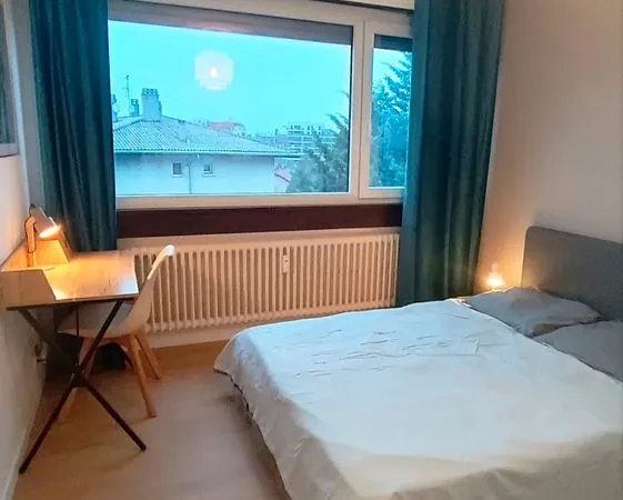 Chambres colocation meublée avec tv
