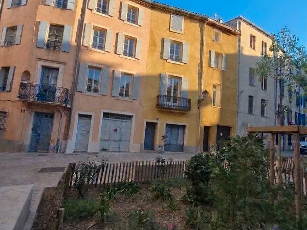 Immeuble 6 pièces 120 m²
