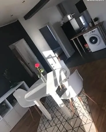 Loue appartement 61m2