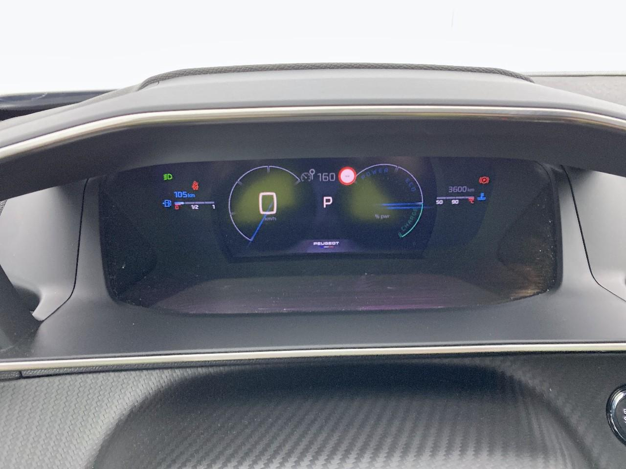 Peugeot 2008 hybrid 145 e-dcs6 gt — photo 13