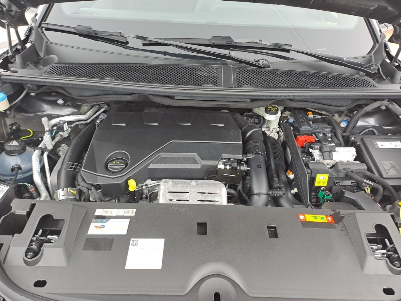Peugeot 3008 plug-in hybrid 195 e-dcs7 gt — photo 16