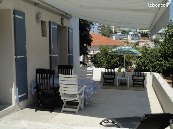 Appartement dans villa