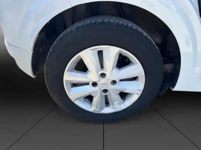 Dacia Sandero 1.0 eco-g 100ch expression — photo 11