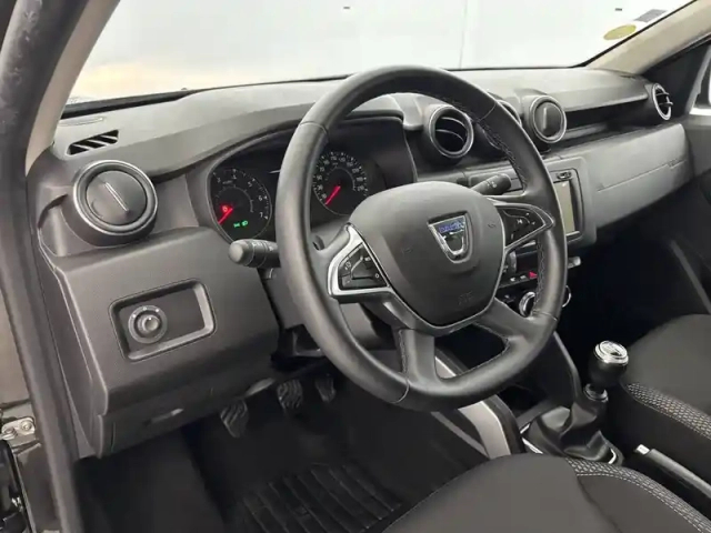 Dacia Duster blue dci 115 4x2 — photo 35