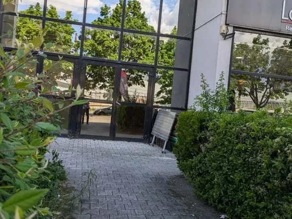 Bureau à vendre ou à louer - 127 m²