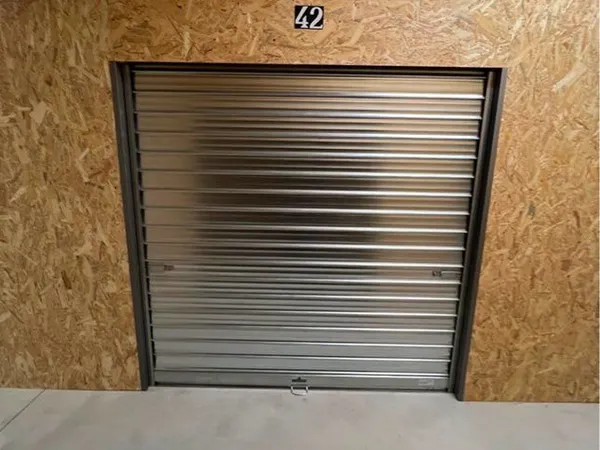 BOX DE STOCKAGE - 20m3 - A LOUER MAXEVILLE
