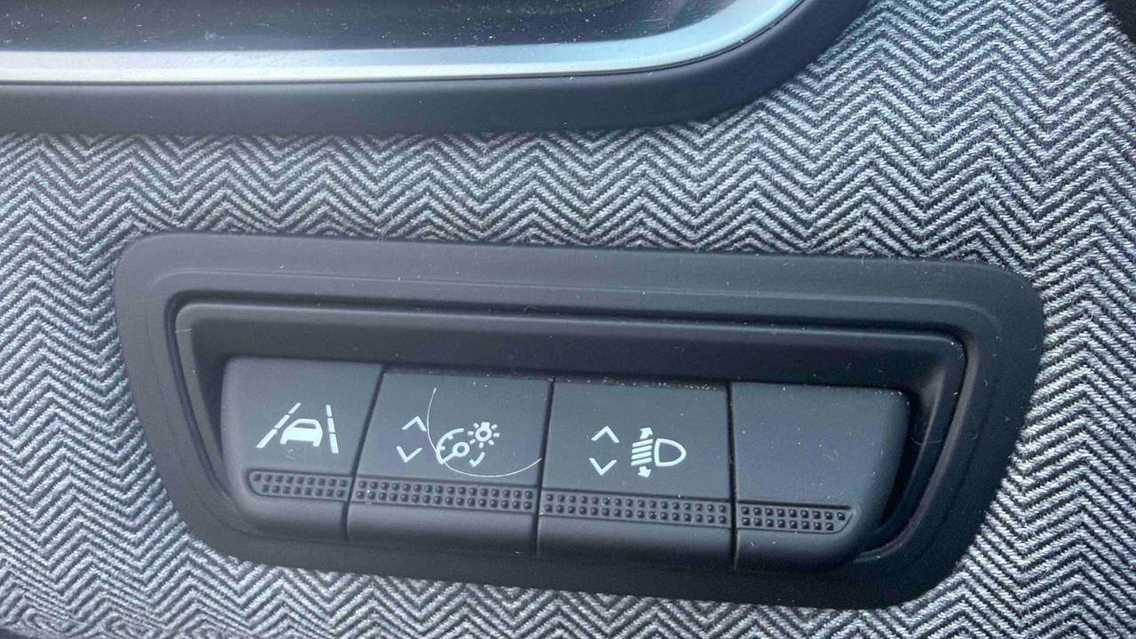 Renault Clio E-Tech full hybrid 145 — photo 18