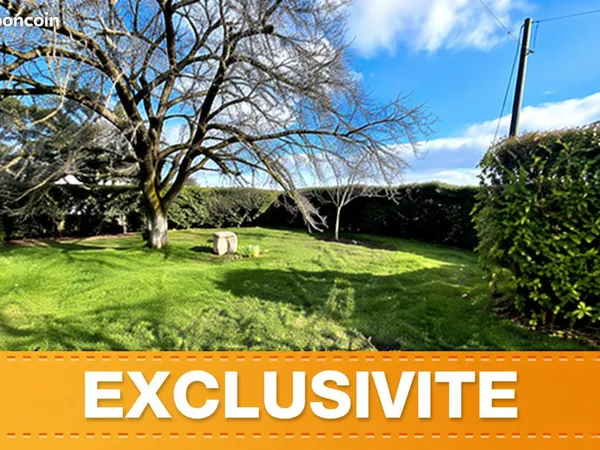 Terrain 330 m²