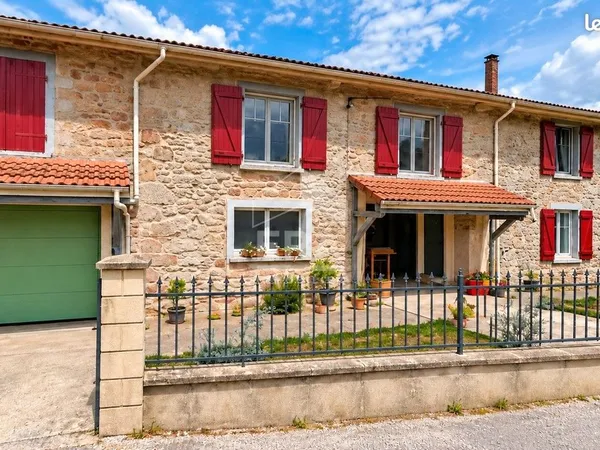 Propriété 7 pièces 178 m²