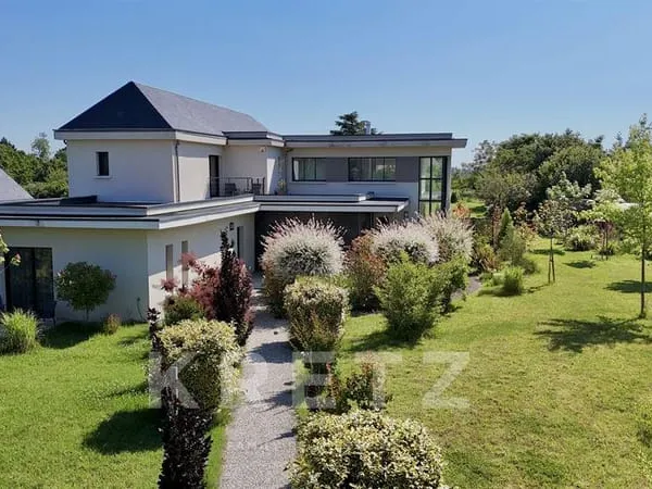 Maison d'architecte au calme