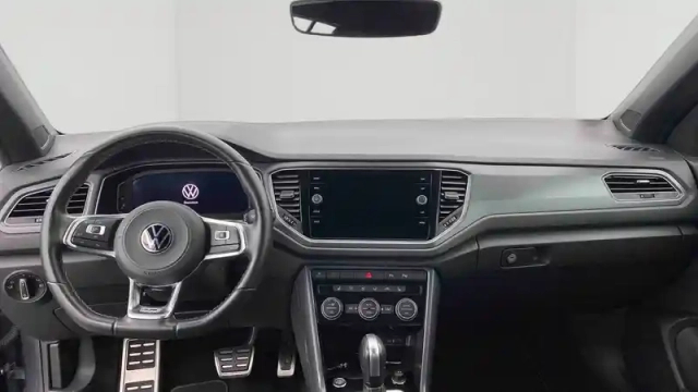 Volkswagen T-Roc cabriolet 1.5 tsi evo 150 start/stop dsg7 — photo 16