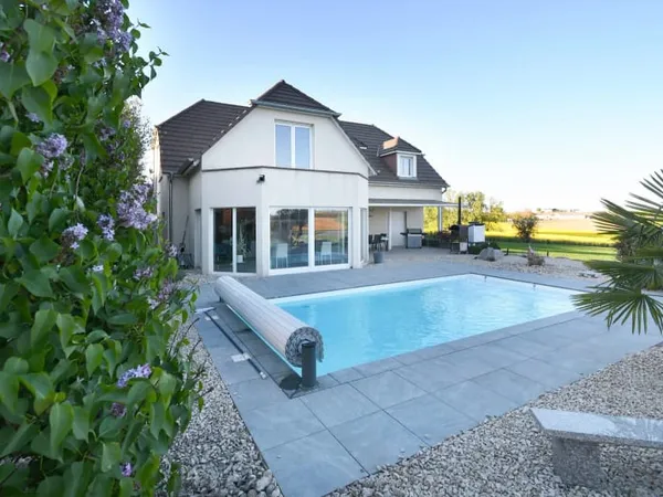 Maison 10 pièces 282 m²