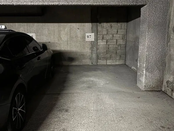 Parking 12 m²