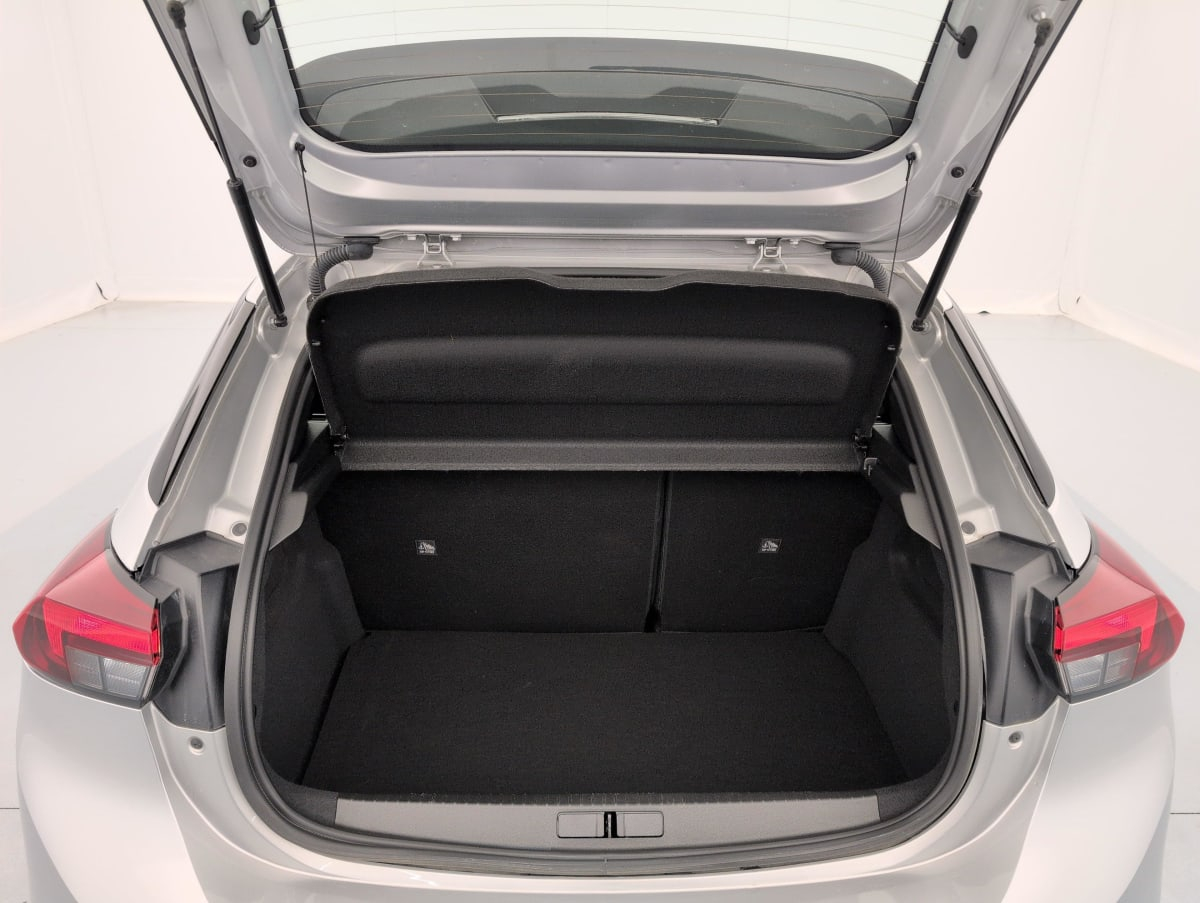 Opel Corsa — photo 11