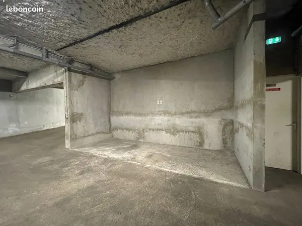Parking sous-sol face gare