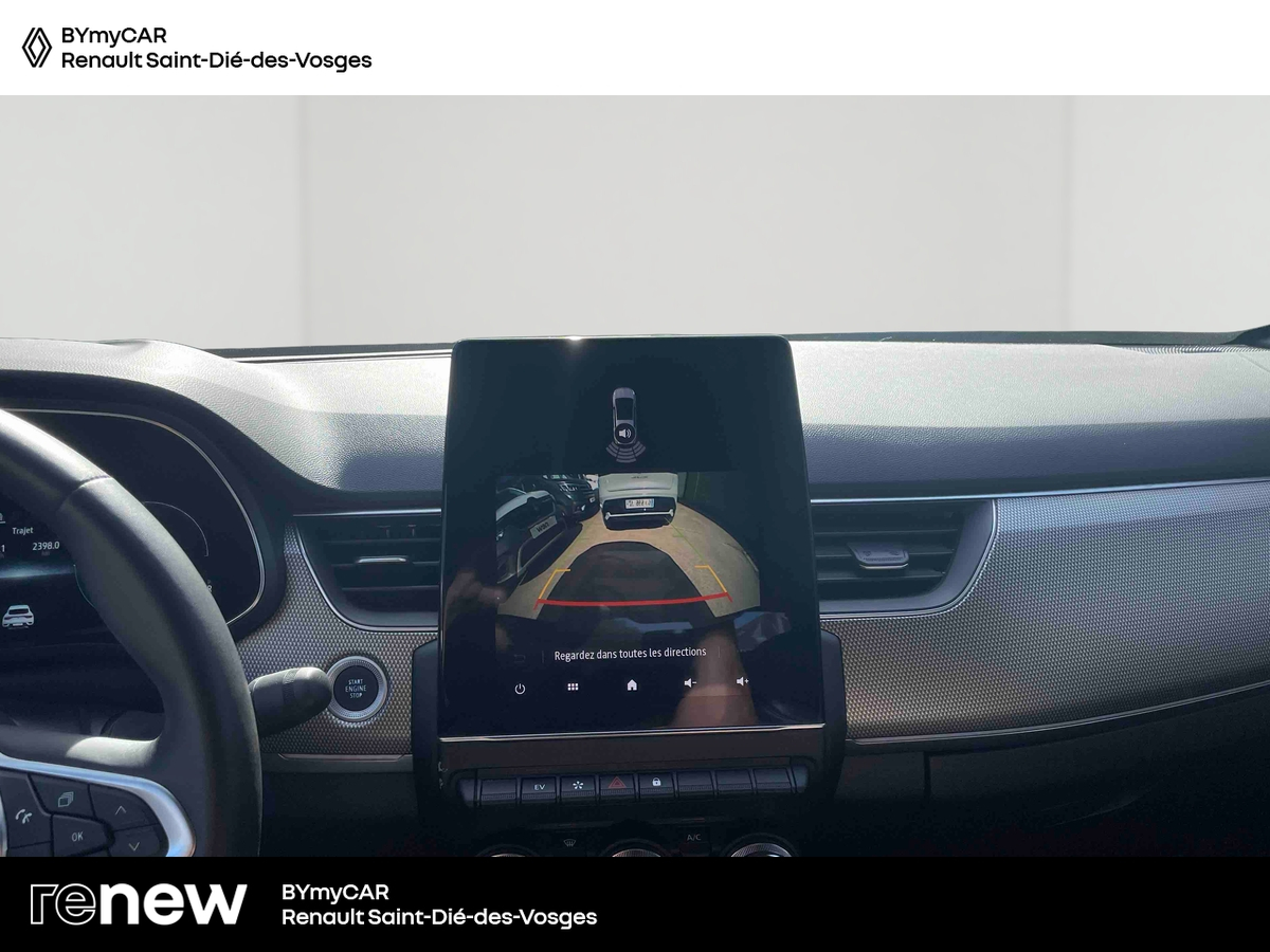 Renault Arkana E-Tech 145 - 23 — photo 17