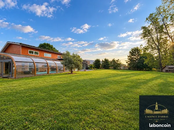 Propriété 8 pièces 300 m²