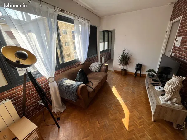 Loue appartement 25 m2 espace du palais