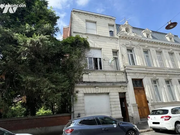 Maison 13 pièces 310 m²