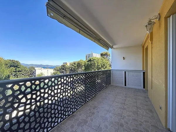 Appartement 4 pièces à vendre à La Ciotat - Vue mer, calme et lumineux