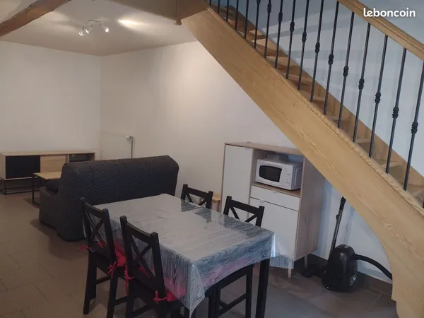 Studio en mezzanine