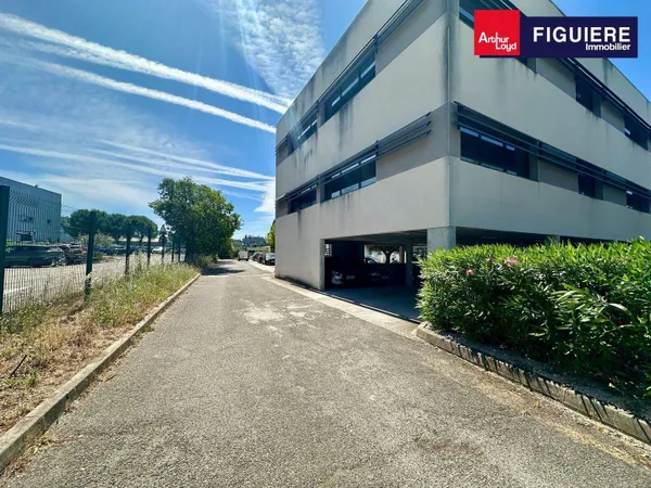Bureaux 257 m²