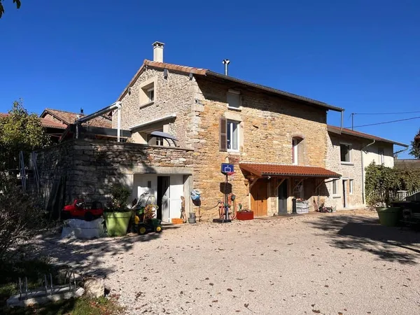 Maison 8 pièces 220 m²