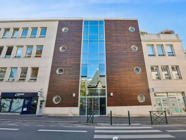 Bureaux 303 m²